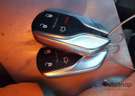 2016 Maserati Ghibli S Q4 из США, поврежденный, VIN ZAM57RTA8G1176353